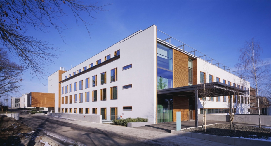 http://www.medarchitects.com/en/files/gimgs/th-106_H BerlinG F05.jpg